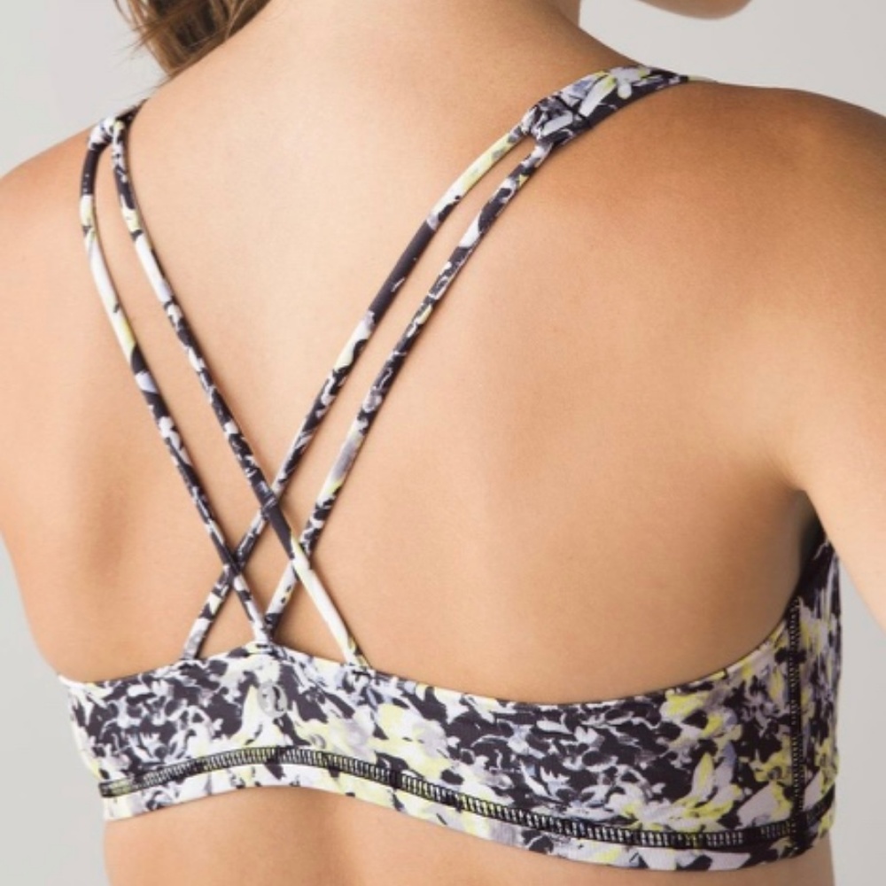 Lululemon Free To Be Bra/Crosscourt Petal Black